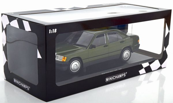 Mercedes-Benz 190E ( W201 ) 1982 Groen Metallic 1-18 Minichamps Limited 504 Pieces