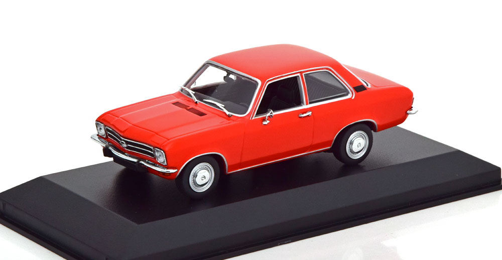 Opel Ascona 1970 Rood 1-43 Maxichamps - Schuiten Autominiaturen