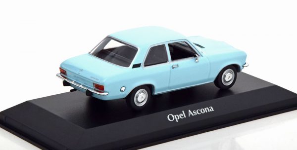 Opel Ascona 1970 Lichtblauw 1-43 Maxichamps