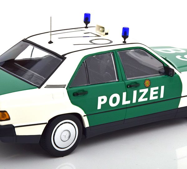 Mercedes-Benz 190E ( W201 )1982 Polizei Duitsland Wit / Groen 1-18 Minichamps Limited 300 Pieces