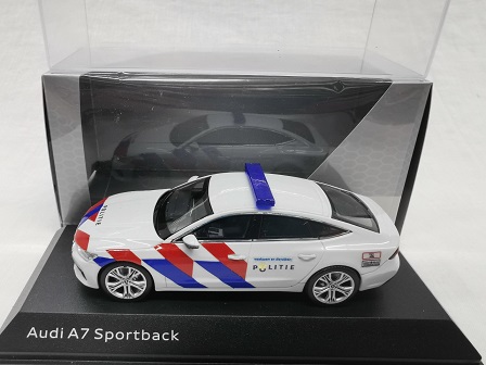 Audi A7 Sportback Nederlandse Politie ( New Striping ) omgebouwd 1-43 Iscale