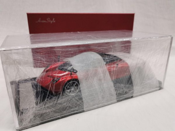 Pagani Huayra Coupe 2016 Red Metallic 1-18 Frontiart Avanstyle Limited 12/150 Pieces