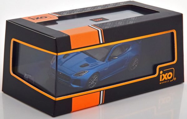 Jaguar F-Type SVR 2016 Blauw Metallic / Zwart 1-43 Ixo Models