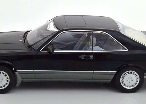 Mercedes-Benz 560 SEC ( C126 ) 1985 Zwart 1-18 KK Scale Limited 1000 Pieces