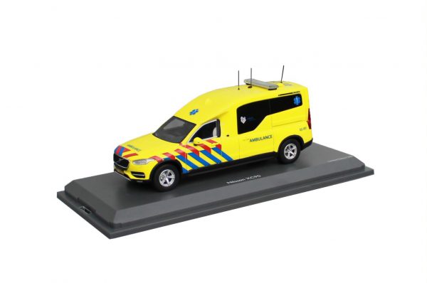 Volvo Nilsson XC90 Ambulance (NL) 1-43 Schuco Pro R Limited 250 Pieces