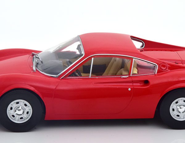 Ferrari 246 GT Dino 1969 Rood 1-18 MCG Models