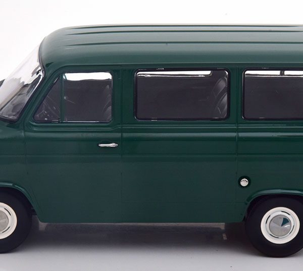 Ford Transit MK1 Bus 1965 Groen 1-18 KK Scale Limited 750 Pieces