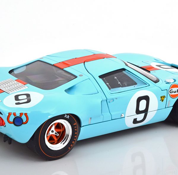 Ford GT40 Winner 24Hrs Le Mans 1968 "Gulf" Rodriguez/Bianchi 1-18 Solido