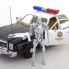 Dodge Monaco Metropolitan Police "Film Terminator" 1977 ( met T-800 Endoskeleton Figuur ) 1-18 Greenlight Collectibles