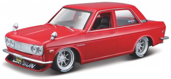 Datsun 510 1971 'KIT' Rood 1-24 Maisto