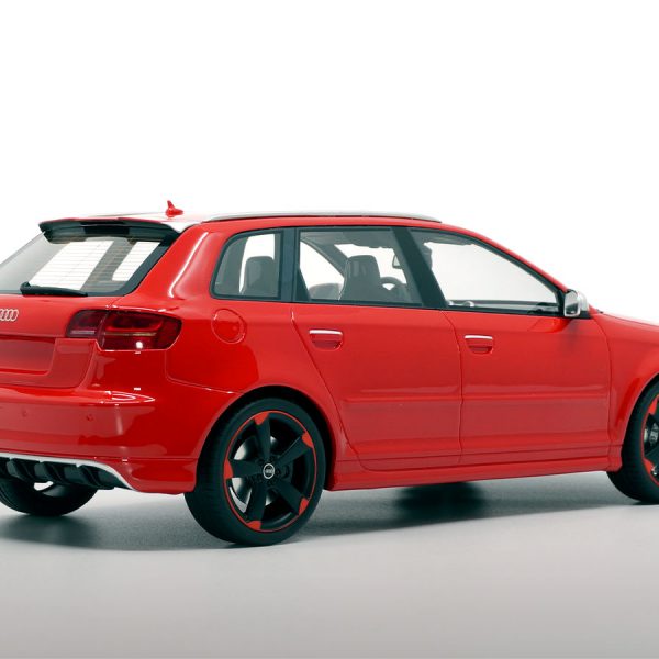 Audi RS3 8P Sportback 2011 Misano Red with Black wheels 1-18 DNA Collectibles Limited Edition