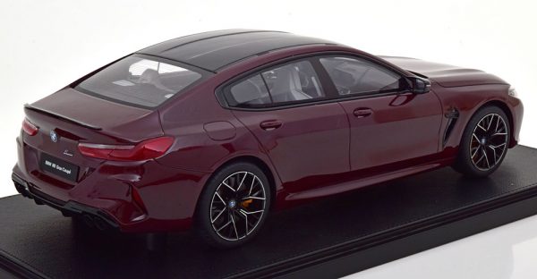 BMW M8 Gran Coupe 2020 Donker Violet Metallic 1-12 Kyosho Met Vitrine Limited 500 Pieces