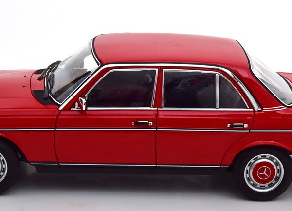 Mercedes-Benz 200 W123 Limousine 1982 1-18 Rood Norev Limited 1000 pcs.