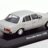 Mercedes-Benz 230E ( W123 ) Limousine 1982 Zilver 1-43 Maxichamps