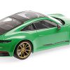 Porsche 911 (992) Carrera 4S 2019 Groen 1-18 Minichamps Limited 304 Pieces