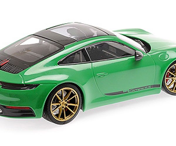 Porsche 911 (992) Carrera 4S 2019 Groen 1-18 Minichamps Limited 304 Pieces