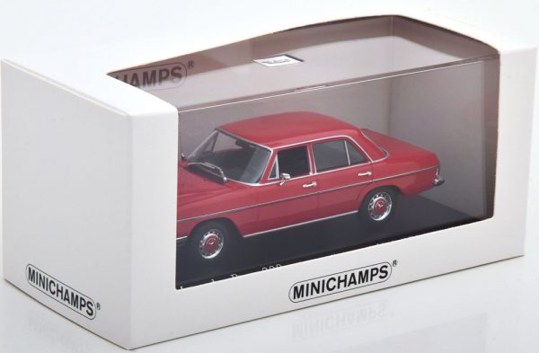 Mercedes-Benz 200 ( W115 ) Limousine 1968 Rood 1-43 Minichamps Limited 500 Pieces