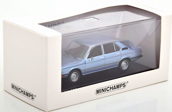 BMW 520 ( E12 ) 1974 Blauw Metallic 1-43 Minichamps Limited 500 Pieces