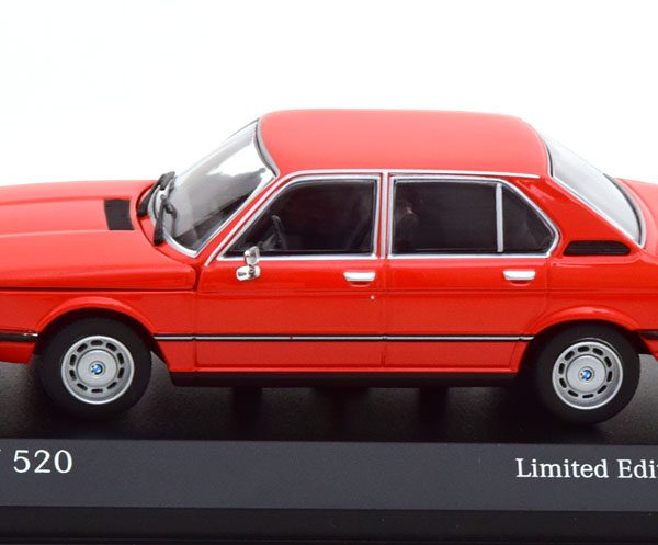 BMW 520 ( E12 ) 1974 Rood 1-43 Minichamps Limited 500 Pieces