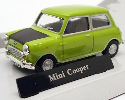 Mini Cooper 1-43 Groen ( look al Like Mr Bean ) Cararama
