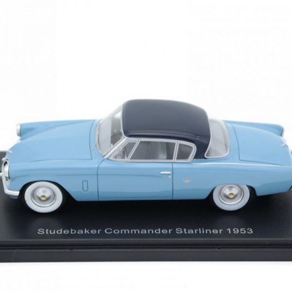 Studebaker Commander Starliner 1953 Blauw 1-43 BOS Models