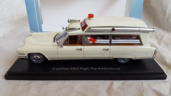 Miniature NEO 43895 Cadillac S&S High Top Ambulance - 1/43 - Boîte D'origine