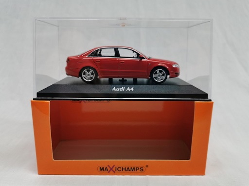 Audi A4 Limousine 2004 Rood 1-43 Maxichamps