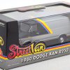 Dodge RAM B250 Van 1980 Grijs / Geel / Rood / Blauw 1-43 Greenlight Collectibles