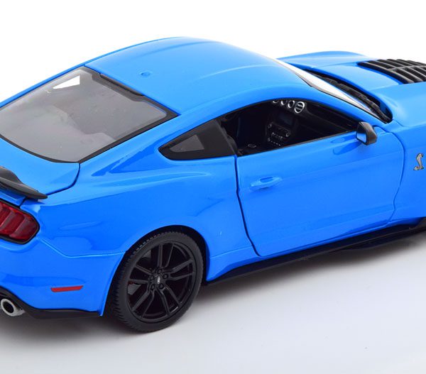 Shelby Mustang GT500 2020 Blauw 1-18 Maisto