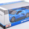 Chevrolet Corvette Stingray Coupe 2020 Blauw / Zwart 1-18 Maisto