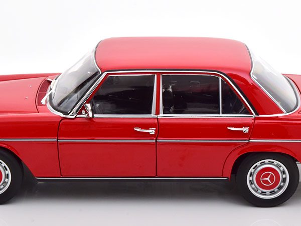 Mercedes-Benz 200/8 ( W115 2.Serie ) 1973 Rood 1-18 Norev Limited 1000 Pieces