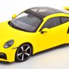 Porsche 911 Turbo S 2020 Geel 1-18 Minichamps Limited 302 Pieces