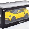 Porsche 911 Turbo S 2020 Geel 1-18 Minichamps Limited 302 Pieces