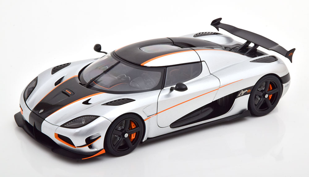 Koenigsegg Agera RS Zilver / Oranje / Zwart 1-18 Autoart