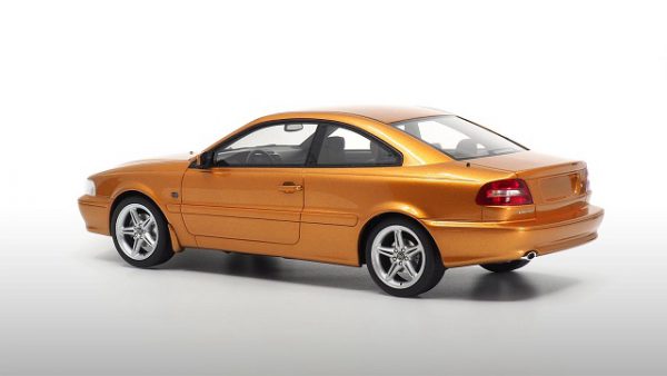 Volvo C70 Coupe 1998 Oranje Metallic 1-18 DNA Collectibles Limited Edition