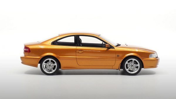 Volvo C70 Coupe 1998 Oranje Metallic 1-18 DNA Collectibles Limited Edition