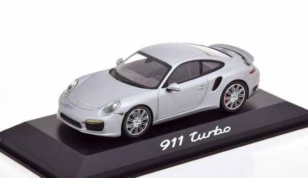 Porsche 911 (991) Turbo 2013 Zilver 1-43 Minichamps ( Dealer )