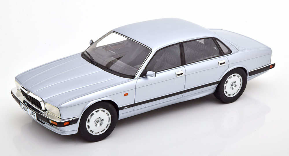 Jaguar XJR (XJ40) 1990 Zilver Metallic 1:18 Cult Scale Models