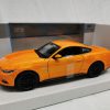 Ford Mustang GT 2015 Oranje Metallic 1-24 Maisto