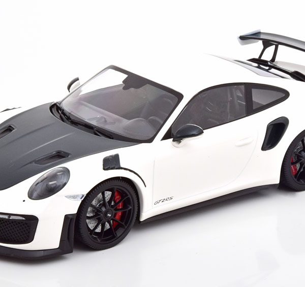 Porsche 911 (991/2) GT2 RS 2018 ( Zwarte Velgen ) Wit / Zwart 1-18 Minichamps Limited 300 Pieces