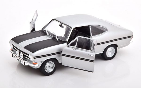 Opel Kadett B Rally Zilver / Zwart 1-24 Whitebox ( Metaal )