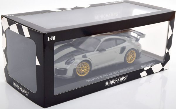 Porsche 911 (991/2) GT2 RS Chalk Weissach Package ( met Gouden Velgen ) 2018 Grijs 1-18 Minichamps Limited 300 Pieces