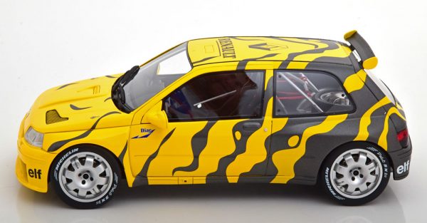 Renault Clio Maxi Presentation 1995 Geel / Zwart 1-18 Ottomobile Limited 3000 Pieces