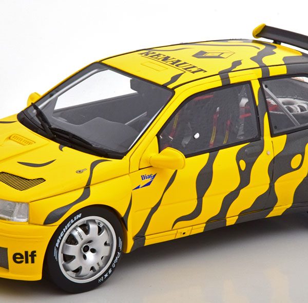 Renault Clio Maxi Presentation 1995 Geel / Zwart 1-18 Ottomobile Limited 3000 Pieces