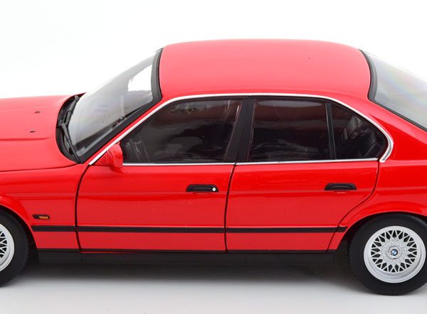 BMW 535I ( E34 ) 1988 Rood 1-18 Minichamps