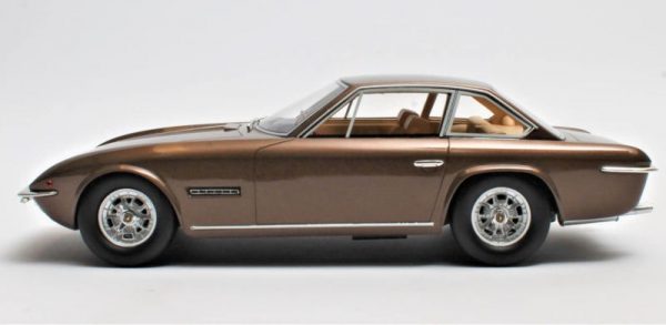 Lamborghini Islero 1968 Bruin Metallic 1-18 Cult Scale Models