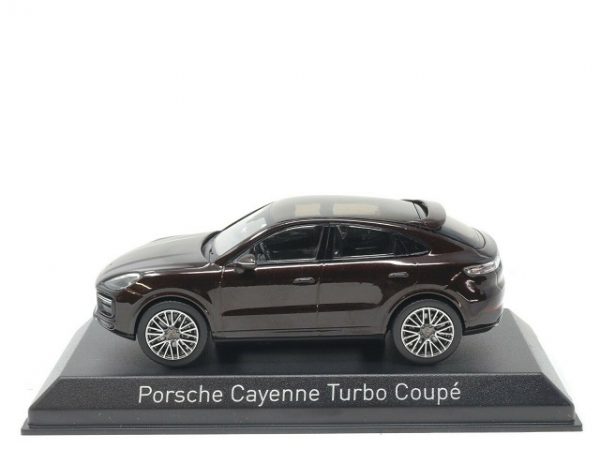 Porsche Cayenne Turbo Coupé 2019 Bruin Metallic 1:43 Norev