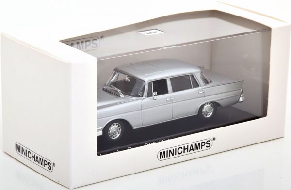 Mercedes-Benz 300 SE ( LWB ) 1963 Zilver 1-43 Minichamps Limited 500 Pieces