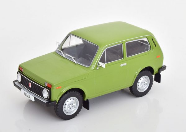 Lada Niva 1977 Groen 1-18 MCG Models