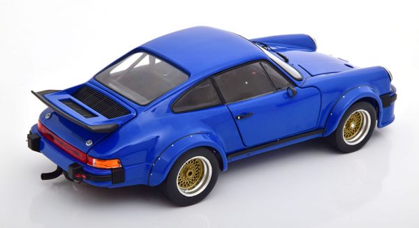 Porsche 934 RSR Blauw 1-18 Schuco ( Metaal )